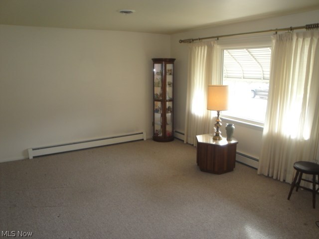 585 Baldwin Road Akron, OH 44312 - Photo 2 of 20