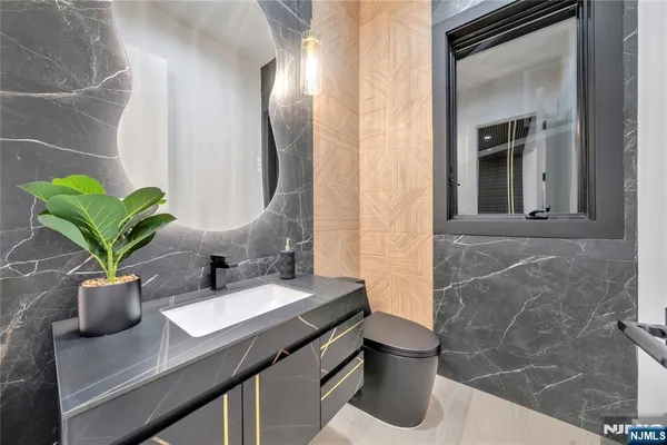 $19,500 | 801 Godwin Road, Paramus, NJ 07652