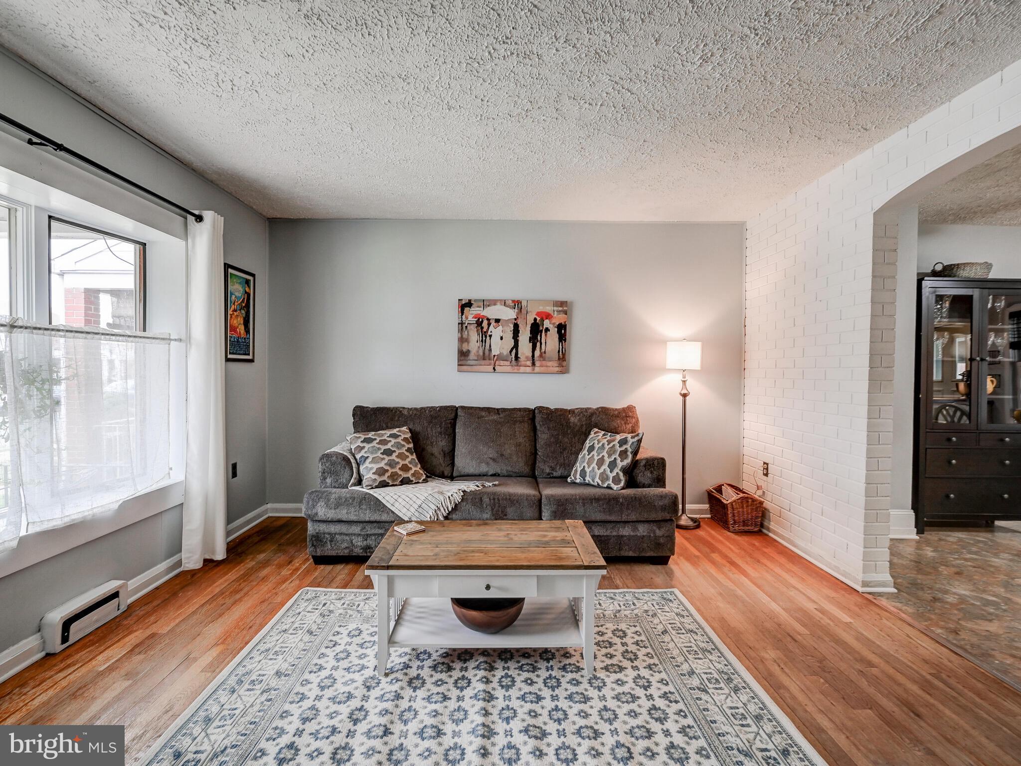 2017 Wareham Road Baltimore, MD 21222 - Photo 10 of 36 Living Room view