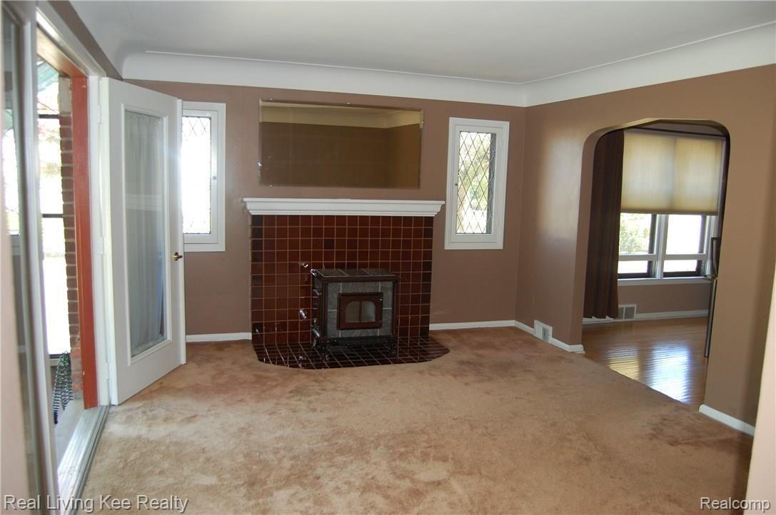 14436 Inkster Road Redford, MI 48239 - Photo 2 of 45 DSC_0387.JPG