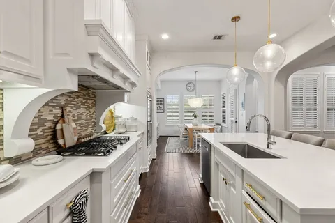$1,100,000 | 8801 Wild Rice Cove, Austin, TX 78738