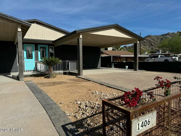 $2,090 | 1406 East Cinnabar Avenue, Phoenix, AZ 85020