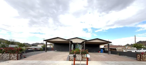 $2,050 | 1406 East Cinnabar Avenue, Phoenix, AZ 85020