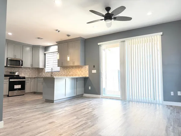 $1,999 | 1406 East Cinnabar Avenue, Phoenix, AZ 85020