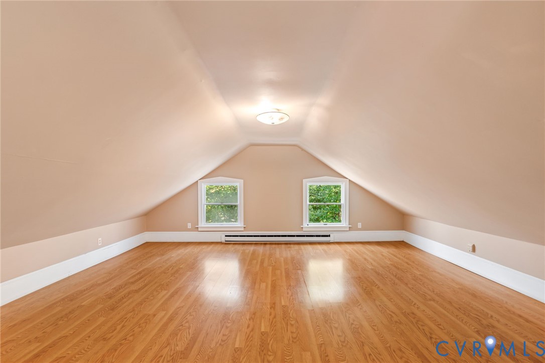 71 Old Mill Road Dillwyn, VA 23936 - Photo 20 of 31 Oversized upstairs bedroom with LVP flooring, extr
