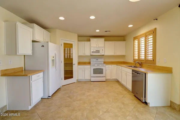 $320,000 | 4602 West Cinnamon Avenue, Coolidge, AZ 85128