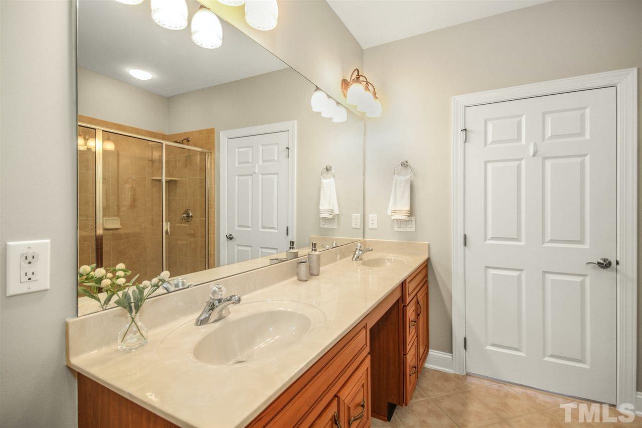 10411 Rosegate Court, Unit 306 Raleigh, NC 27617 - Photo 15 of 30