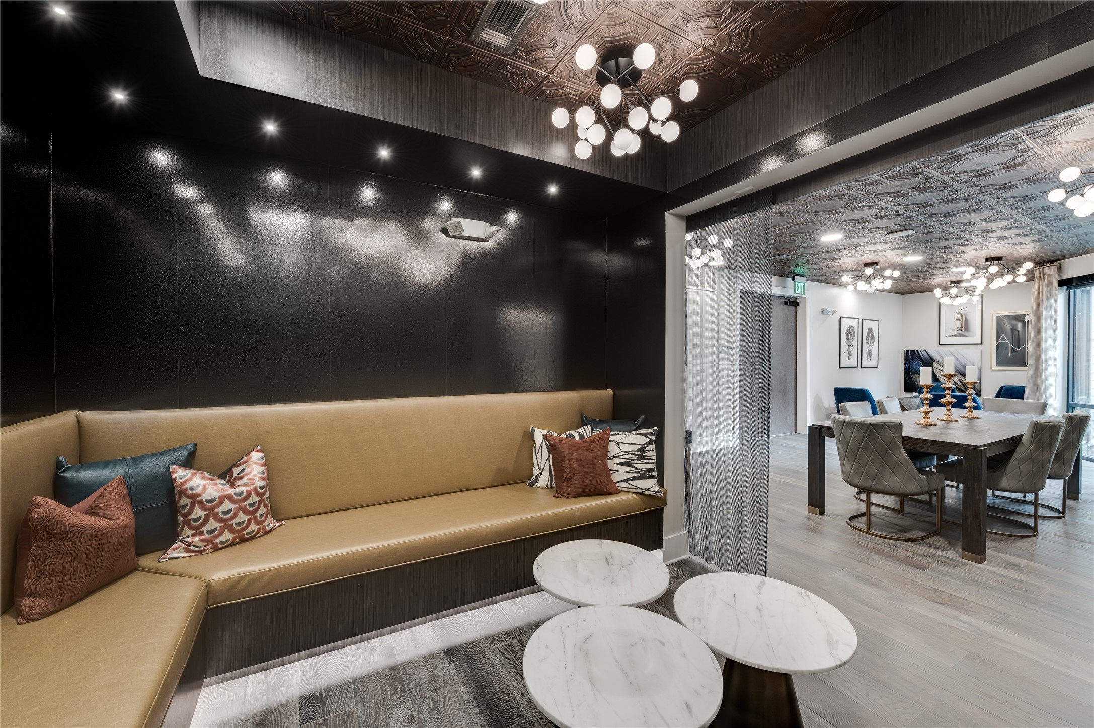 3636 West Dallas Street, Unit 356 Houston, TX 77019 - Photo 9 of 10 Hidden speakeasy!