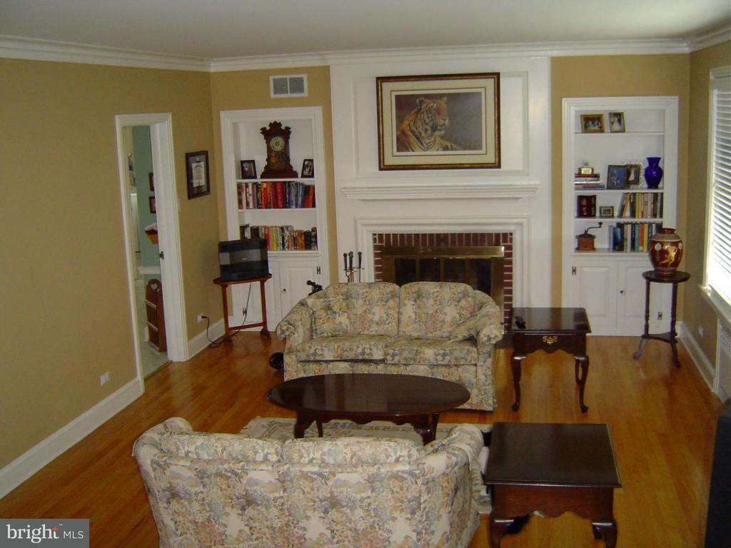 155 Owl Hill Road Lititz, PA 17543 - Photo 2 of 23