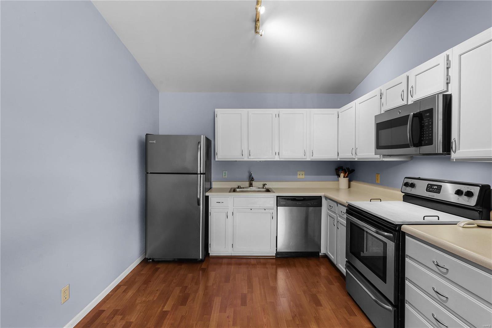 749 Ridgeside Drive, Unit L Ballwin, MO 63021 - Photo 6 of 26