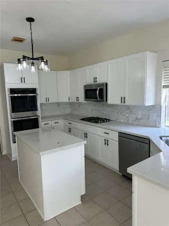 $3,500 | 4510 Chestnut Meadow Drive, Sugar Land, TX 77479