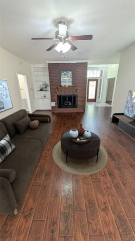 $3,500 | 4510 Chestnut Meadow Drive, Sugar Land, TX 77479