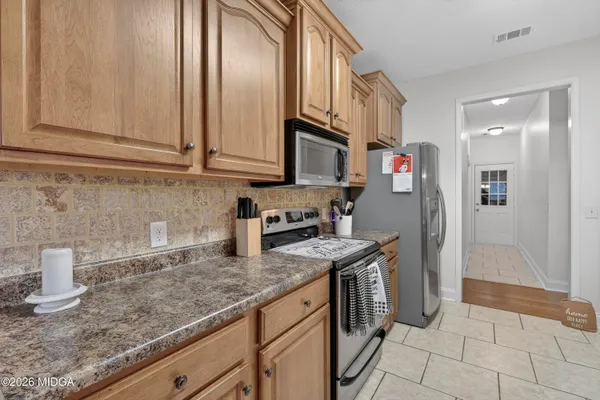 $319,900 | 122 Shadow Lawn Drive, Byron, GA 31008