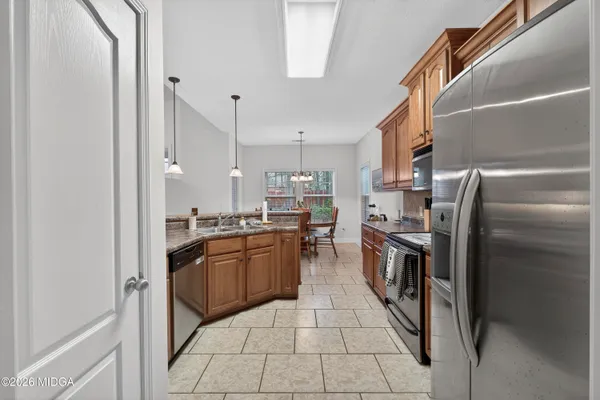 $319,900 | 122 Shadow Lawn Drive, Byron, GA 31008