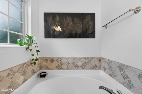 $319,900 | 122 Shadow Lawn Drive, Byron, GA 31008