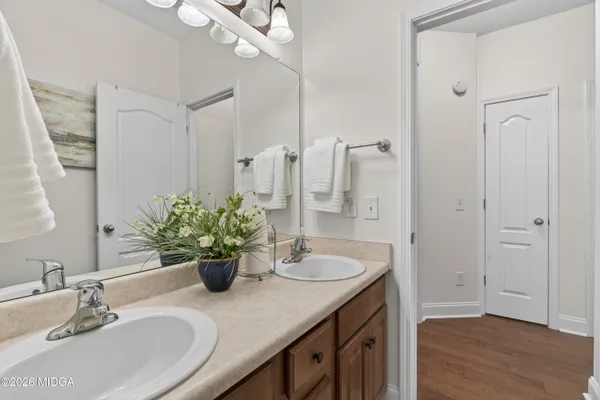 $319,900 | 122 Shadow Lawn Drive, Byron, GA 31008