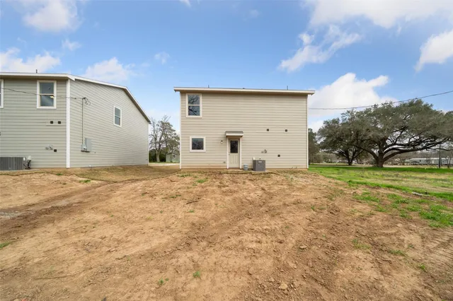 $1,900 | 515 16th Street, Hempstead, TX 77445