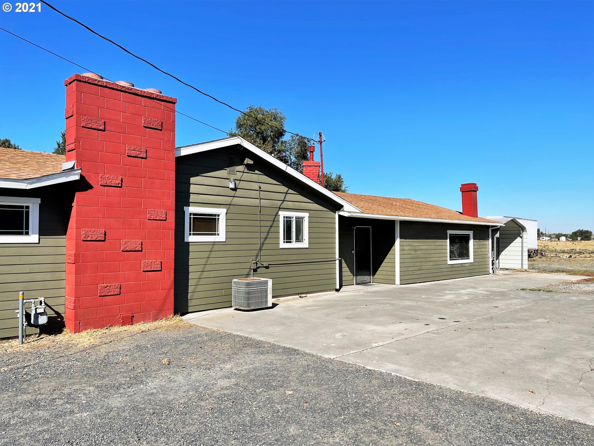 957 East Ridgeway Avenue Hermiston, OR 97838 - Photo 5 of 23 Gallery Image 5