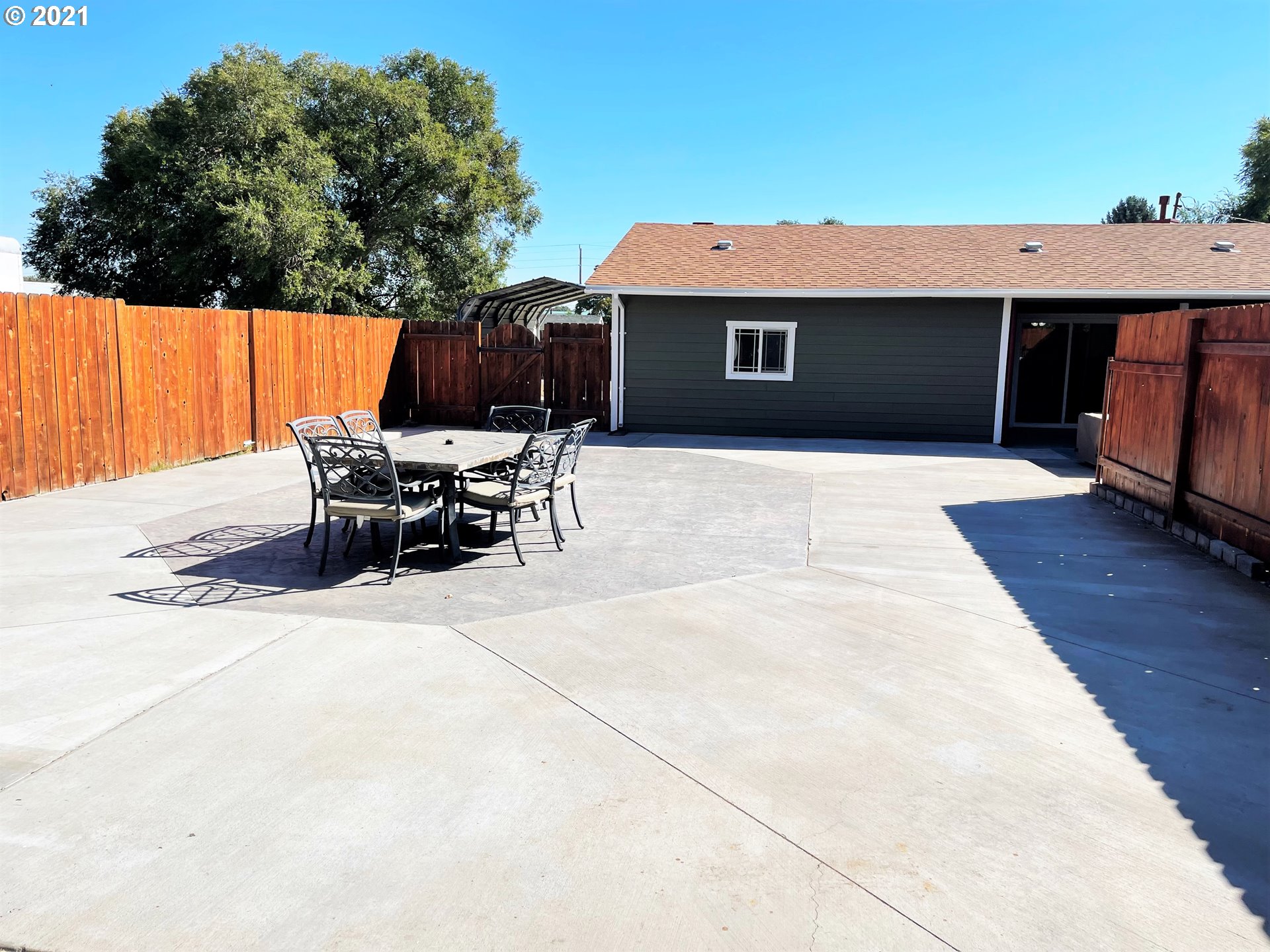957 East Ridgeway Avenue Hermiston, OR 97838 - Photo 7 of 23 Gallery Image 7