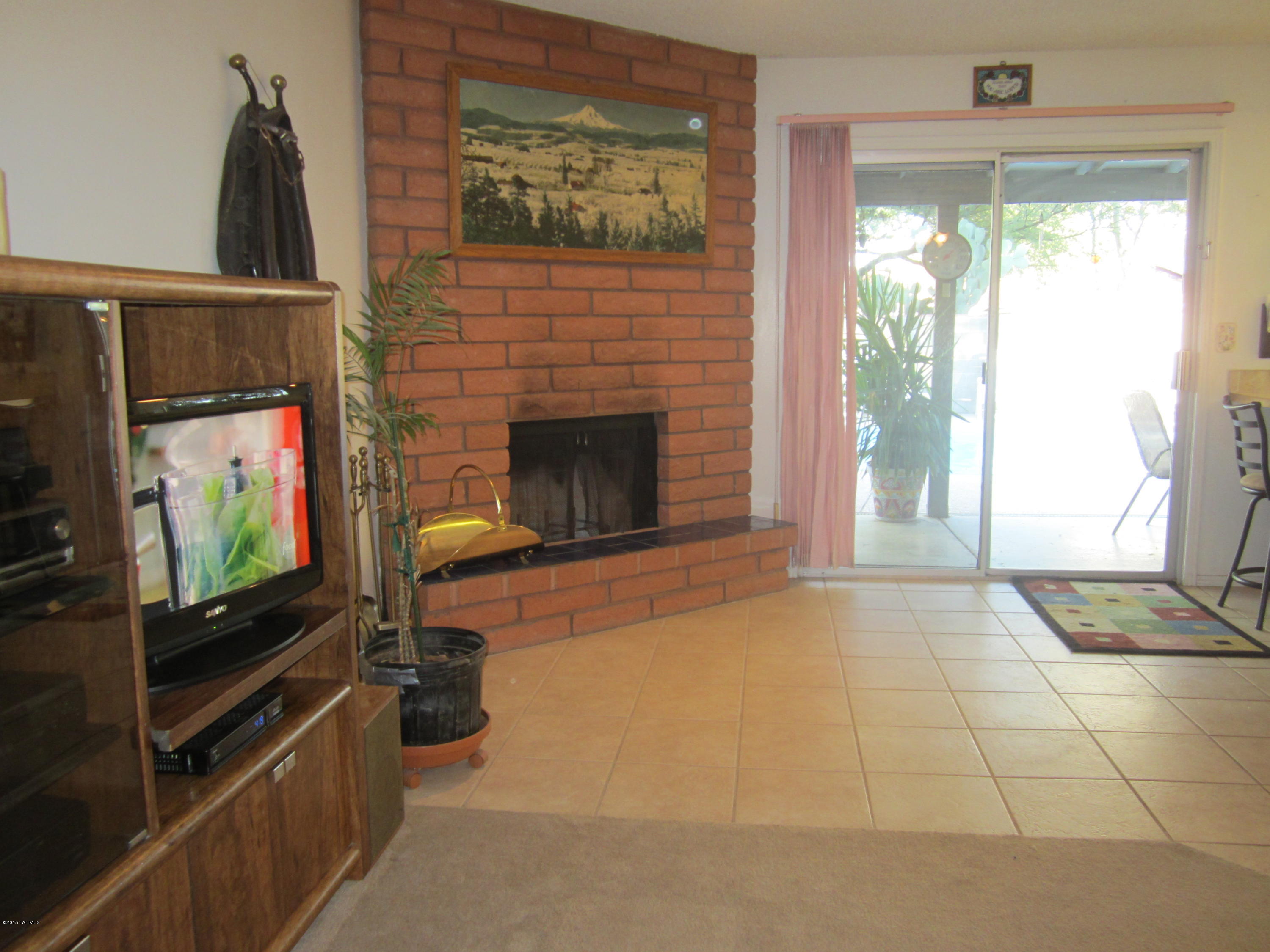 1277 South Gecko Road Tucson, AZ 85713 - Photo 6 of 16