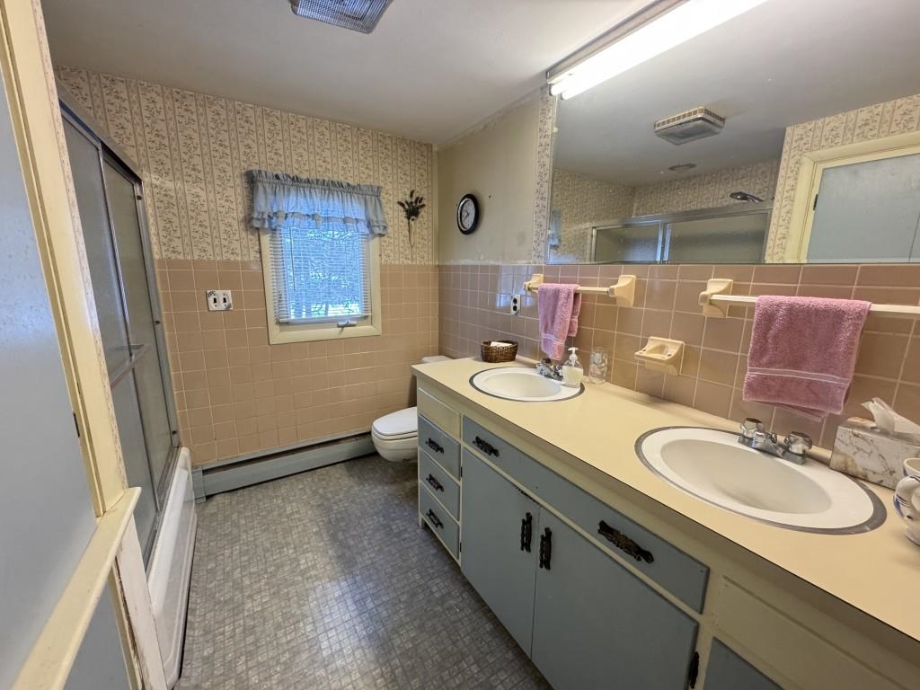 118 Winnicutt Road Stratham, NH 03885 - Photo 9 of 17 Gallery Image 9
