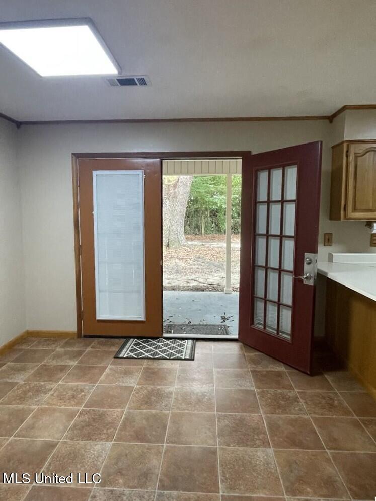 15501 Mallett Road Biloxi, MS 39532 - Photo 13 of 35 4Diningc