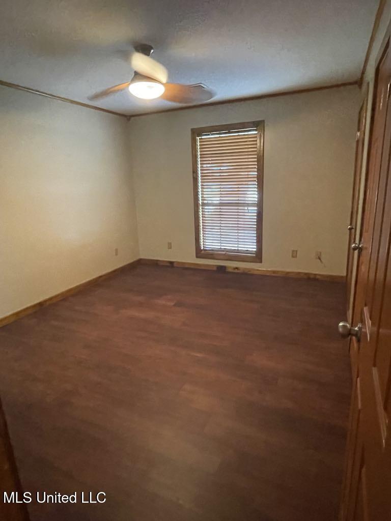 15501 Mallett Road Biloxi, MS 39532 - Photo 19 of 35 7PrimaryBedrooma