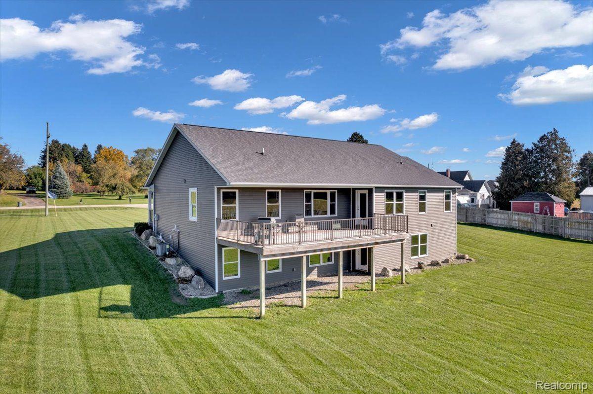 4679 Lake Pleasant Road North Branch, MI 48461 - Photo 8 of 44 Gallery Image 8