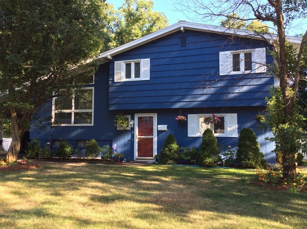 8 Long Meadow Road Chelmsford, MA 01824 - Photo 1 of 17