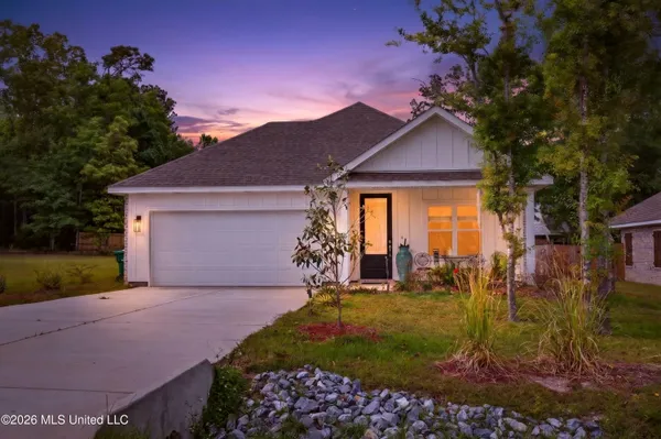 $299,911 | 10847 Ala Moana Street, Diamondhead, MS 39525