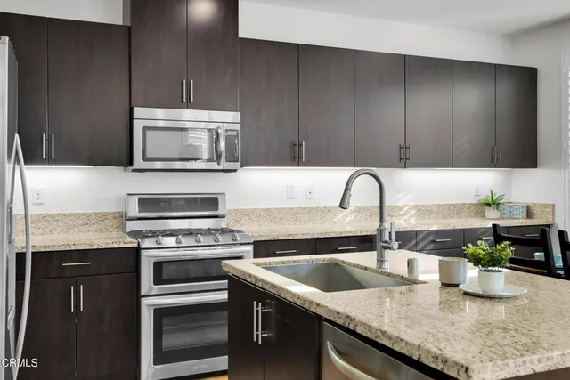 $775,000 | 900 North Primrose Lane, Unit A, Azusa, CA 91702