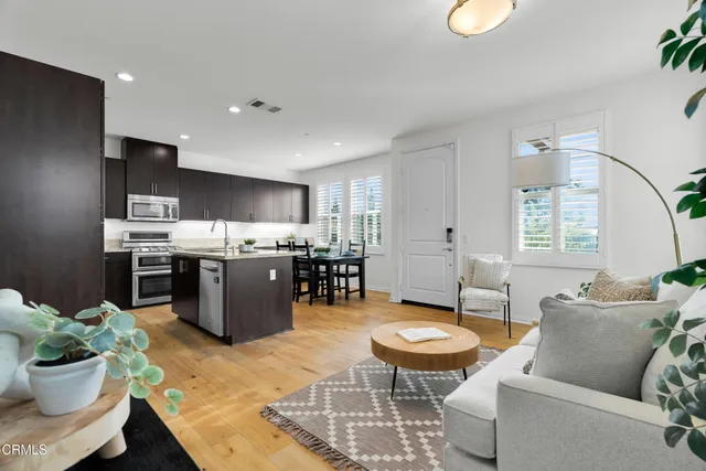 $775,000 | 900 North Primrose Lane, Unit A, Azusa, CA 91702