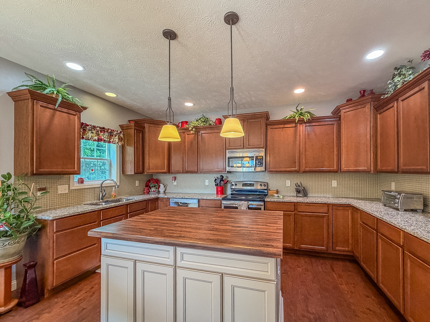 3907 Boulder Ridge Drive Champaign, IL 61822 - Photo 10 of 53