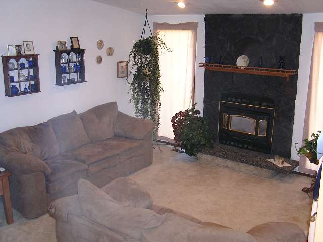 15411 North Ferrall Street Mead, WA 99021 - Photo 3 of 9 Gallery Image 3