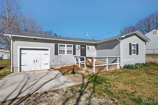 $197,500 | 205 South Waller Street, Crocker, MO 65452