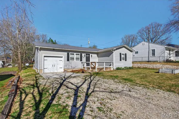 $197,500 | 205 South Waller Street, Crocker, MO 65452