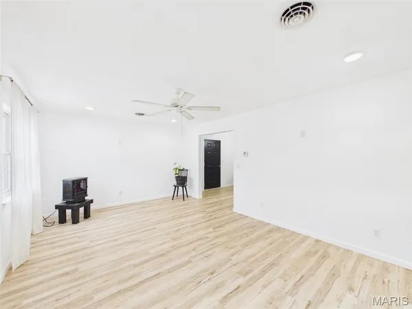 $197,500 | 205 South Waller Street, Crocker, MO 65452