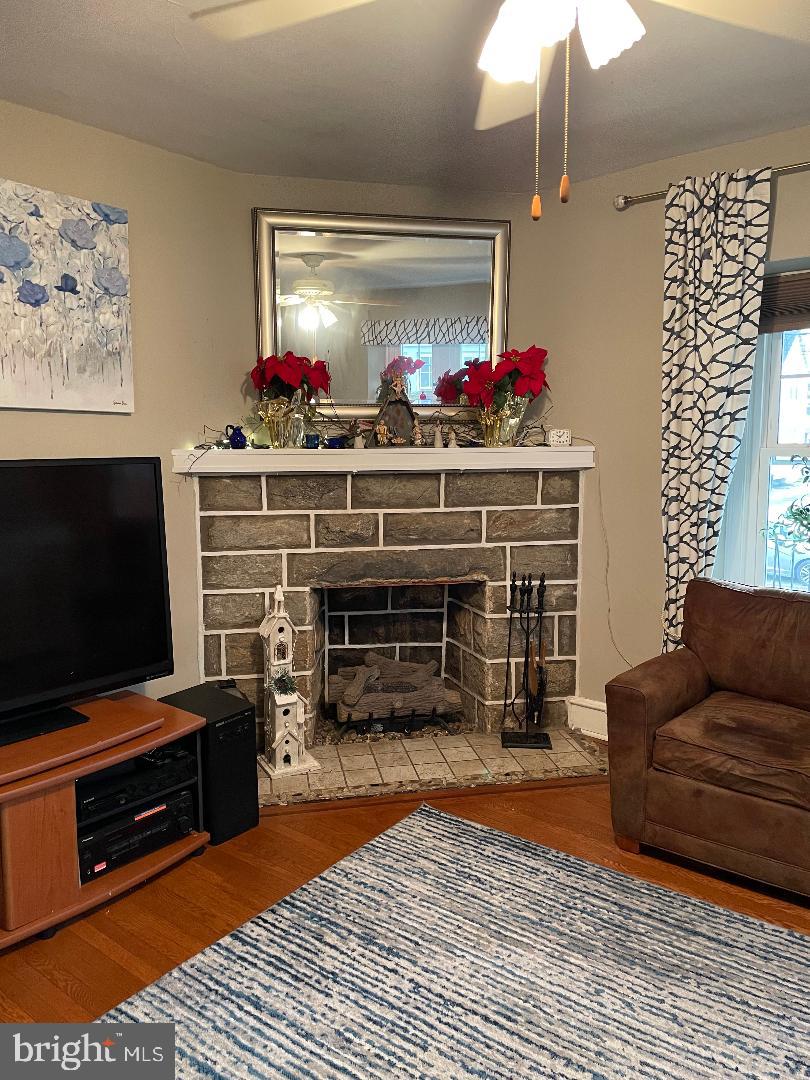 234 Ballymore Road Springfield, PA 19064 - Photo 4 of 11