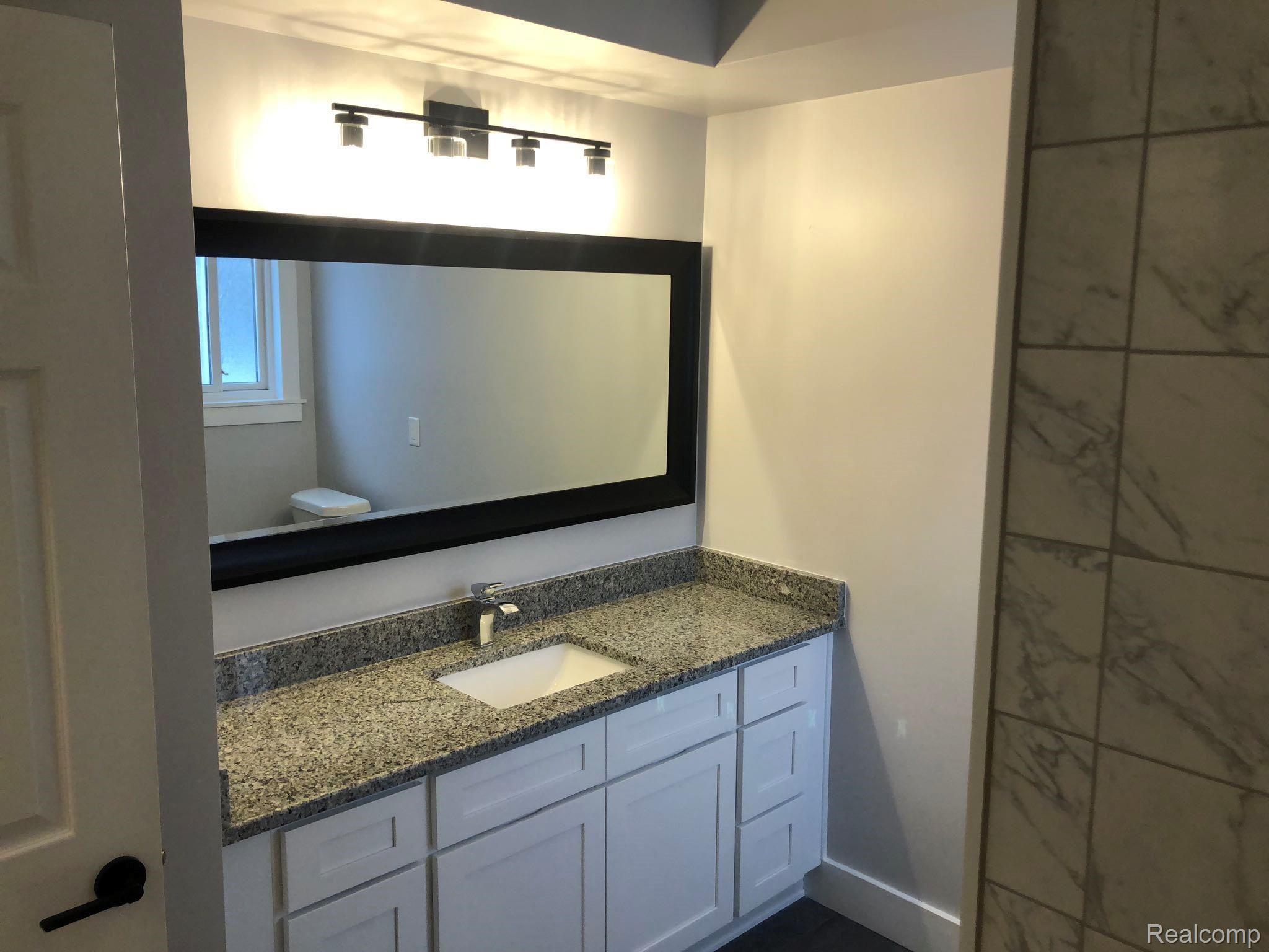 45813 Drexel Road Canton, MI 48187 - Photo 17 of 23 masterbath1.JPG