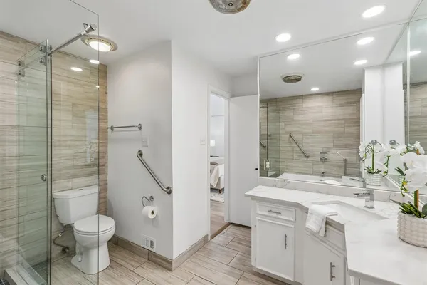 $5,500 | 10541 Berry Knoll Drive, Dallas, TX 75230