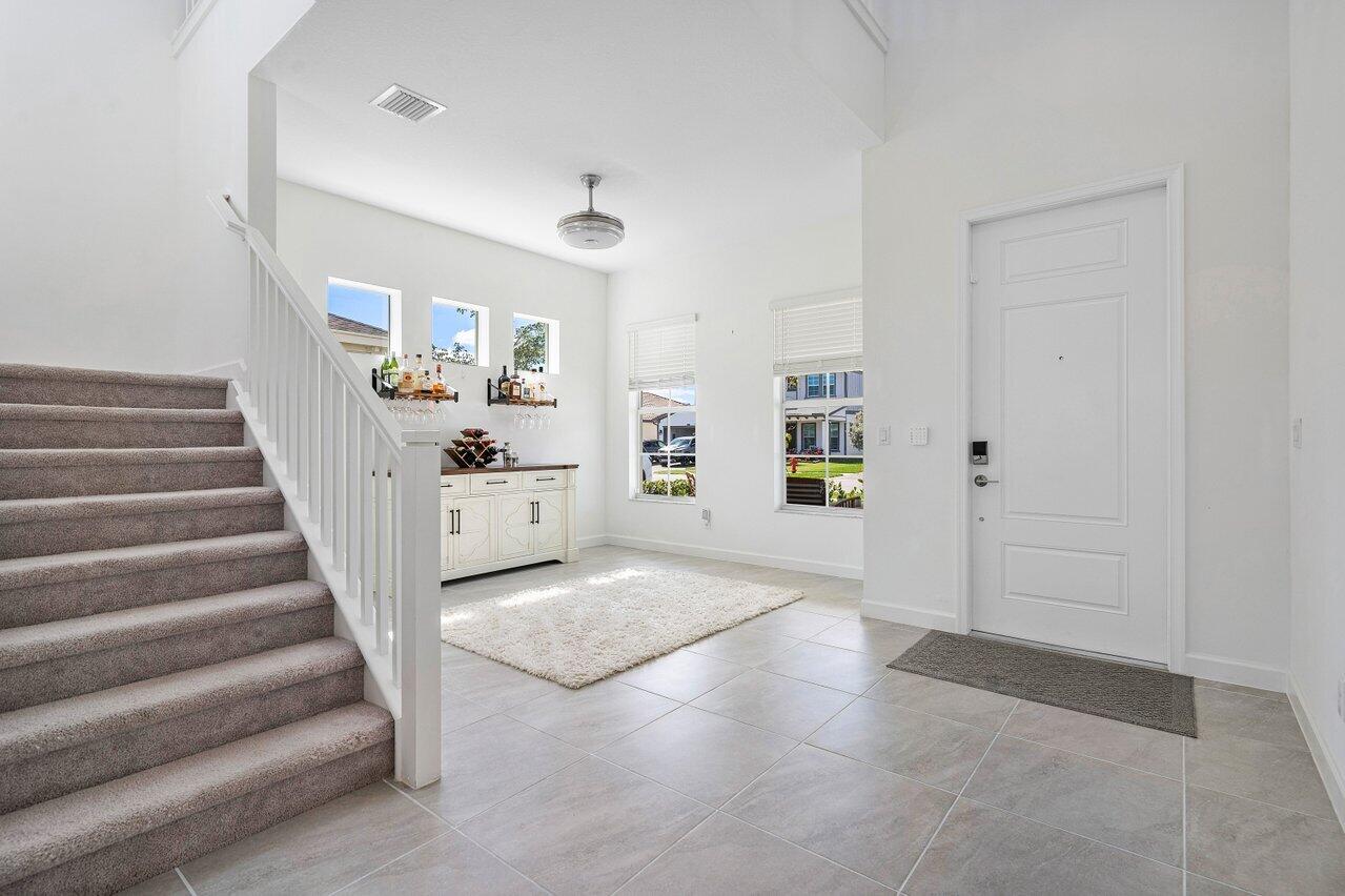 1134 Arrowhead Point Road Loxahatchee, FL 33470 - Photo 5 of 65 Light and Bright!