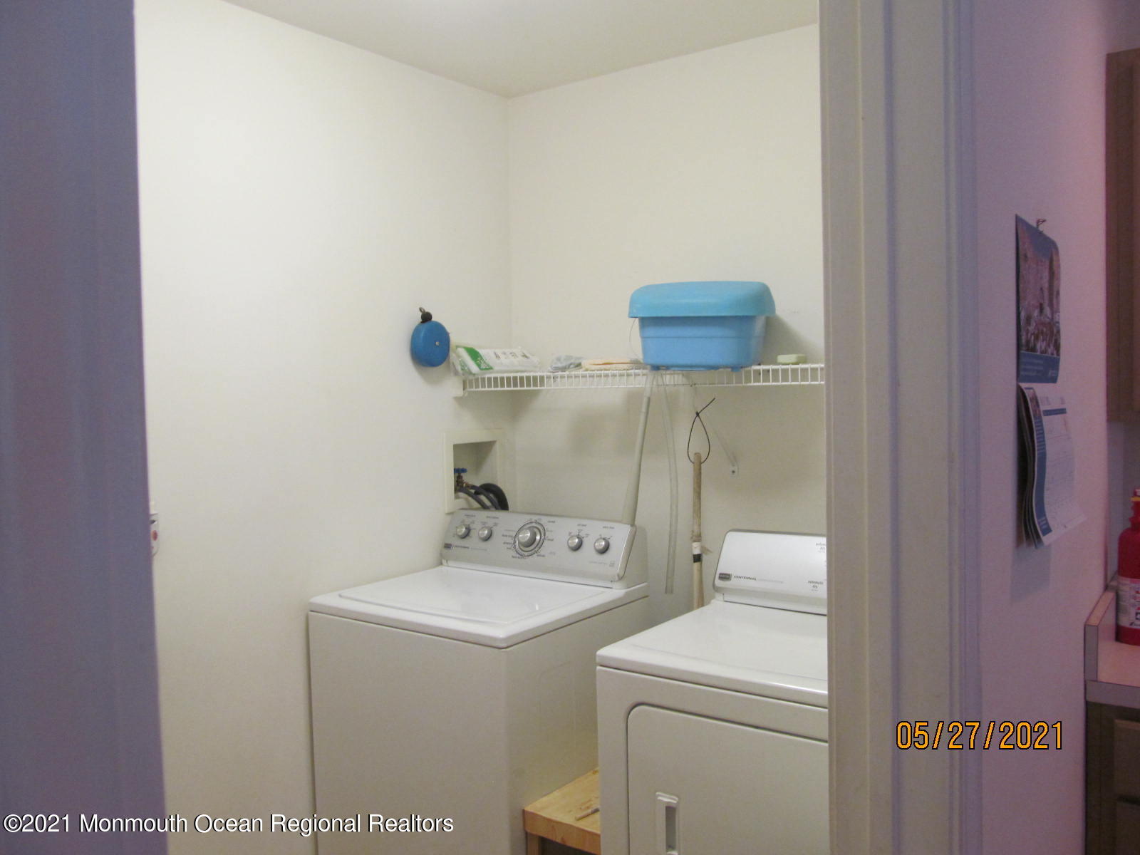 133 Compass Road Manahawkin, NJ 08050 - Photo 20 of 27 a utility room with dryer and washer