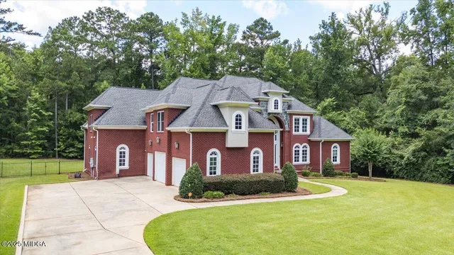 $910,000 | 110 Aston Hall, Macon, GA 31210