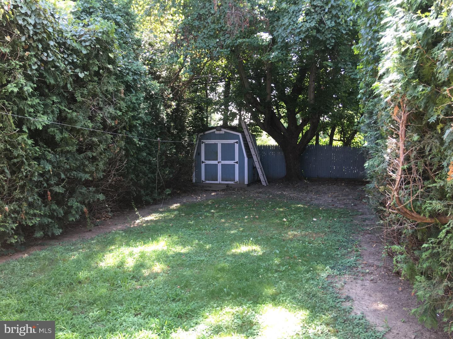 941 Kingsman Road Boothwyn, PA 19061 - Photo 14 of 15 Back Yard