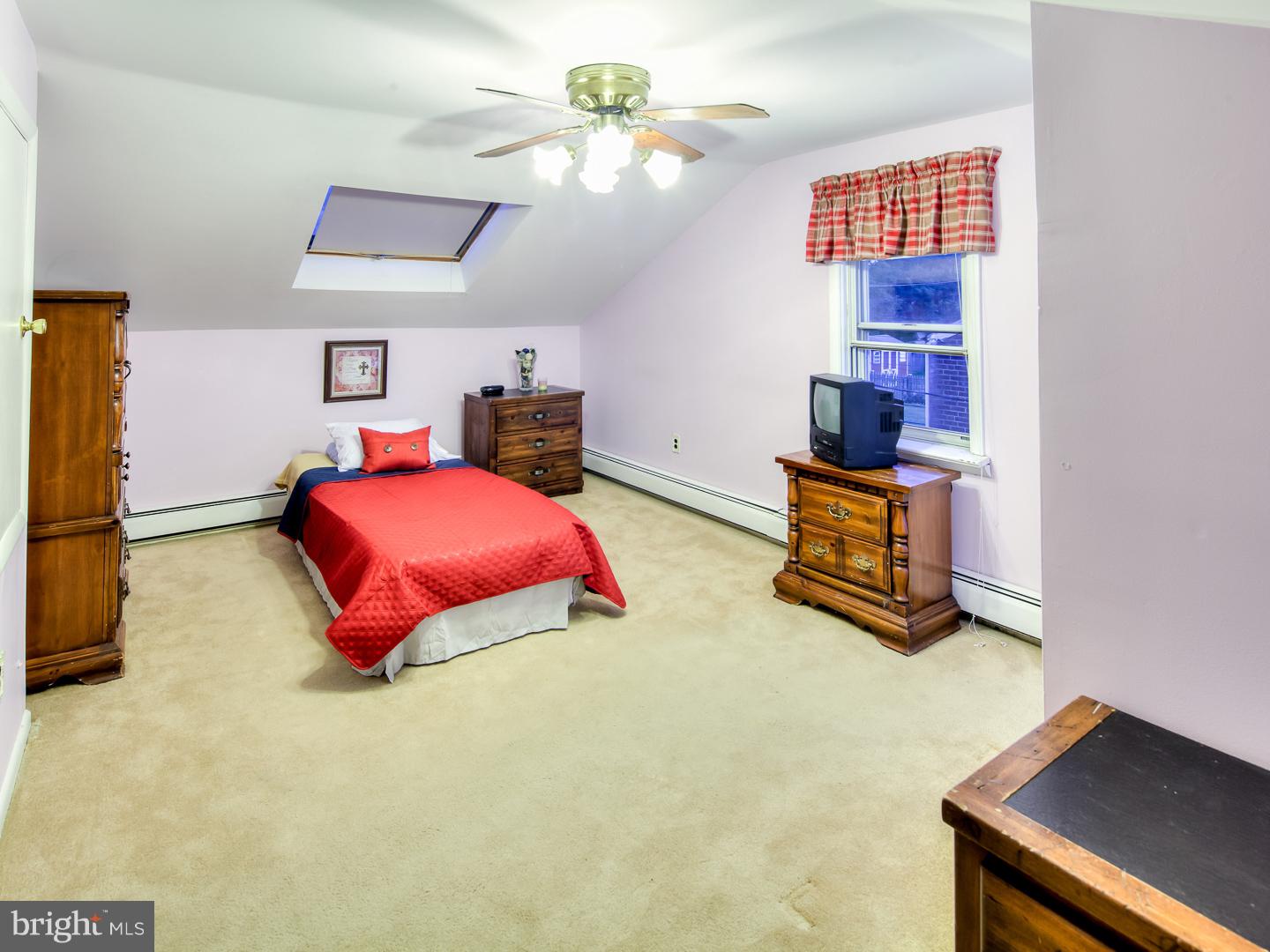 941 Kingsman Road Boothwyn, PA 19061 - Photo 6 of 15 Bedroom - Main