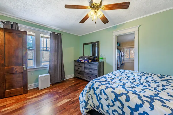 $385,000 | 410 Repton Road, Riverside, IL 60546