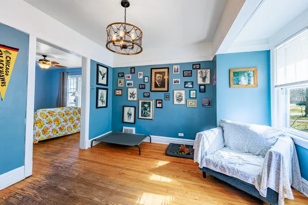 $385,000 | 410 Repton Road, Riverside, IL 60546