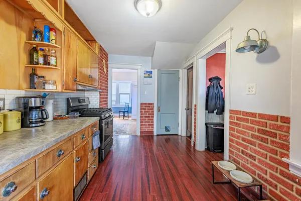 $385,000 | 410 Repton Road, Riverside, IL 60546