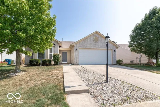 $1,950 | 11817 Shady Meadow Place, Fishers, IN 46037