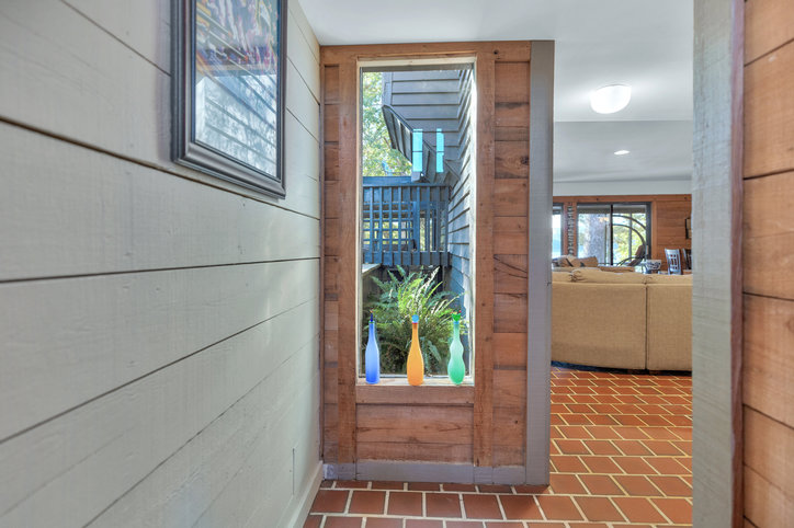 245 Inlet Point Road Fair Play, SC 29643 - Photo 28 of 49 Large window at base of stairs